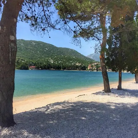 Apartments Marinovic Bacina Lakes Apartment *