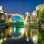 Franic Bacina Lakes Apartments * פלוצ'ה