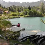 Franic Bacina Lakes Apartments דירה פלוצ'ה
