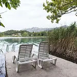 Franic Bacina Lakes Apartments פלוצ'ה