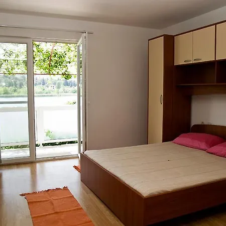 Daire Marinovic Bacina Lakes Ploce (Dubrovnik-Neretva)